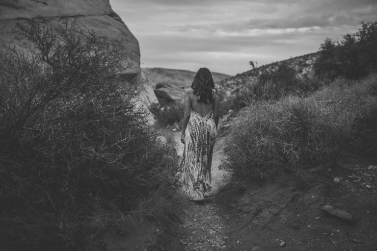 red rocks adventure session, wanderlove, Nevada, elopement, engagement, couples, love