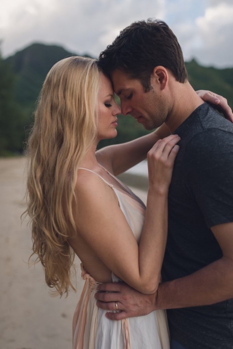 couples adventure session, wanderlove, oahu, hawaii, sunset, beach