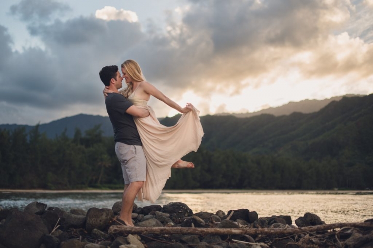 couples adventure session, wanderlove, oahu, hawaii, sunset, beach