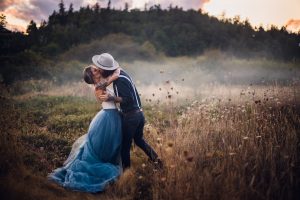this adventurous couple eloped in olympic national park