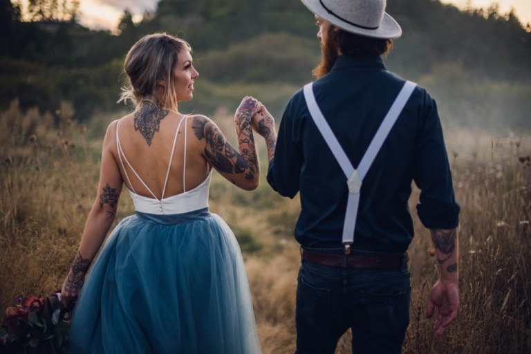 adventurous couple eloped in olympic national park