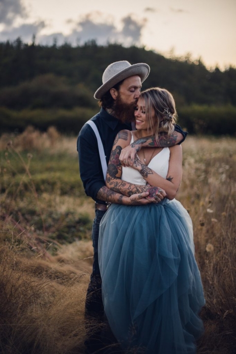 adventurous couple chose to elope in olympic national park