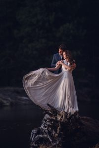 this adventurous couple eloped in Yosemite National park