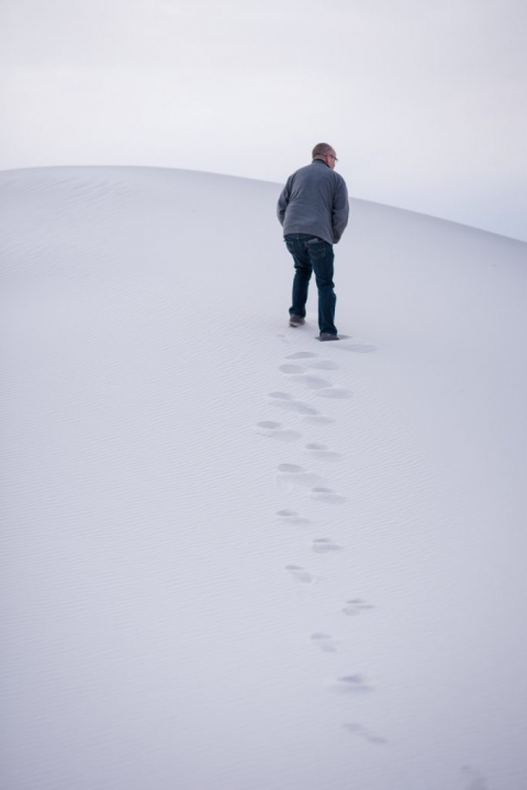 white sands national park is a great place for an adventurous elopement