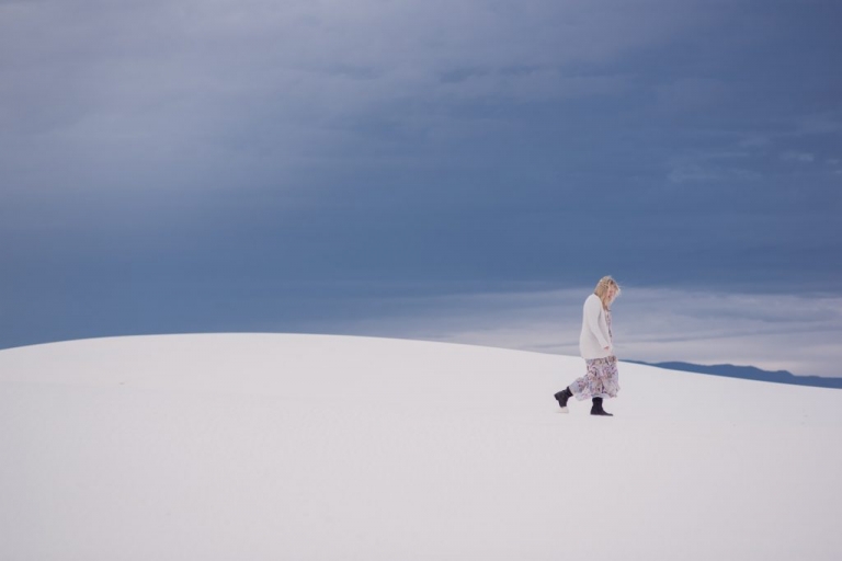 white sands national park is a great place for an adventurous elopement