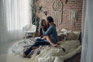 couples lifestyle photo session, bohomeian style, passionate, love