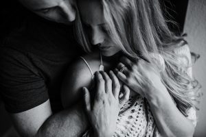 adventurous couple, diamond ring, couples lifestyle photo session, black and white