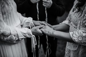 pacific northwest elopement, pacific northwest elopement photographer, olympic national park, Washington Elopement Photographer, Washington Olympic Peninsula, forest elopement, boho style wedding, bohemian style wedding dress, Hoh Rainforest, black and white