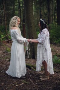 pacific northwest elopement, pacific northwest elopement photographer, olympic national park, Washington Elopement Photographer, Washington Olympic Peninsula, forest elopement, boho style wedding, bohemian style wedding dress, Hoh Rainforest