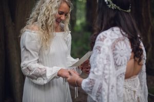pacific northwest elopement, pacific northwest elopement photographer, olympic national park, Washington Elopement Photographer, Washington Olympic Peninsula, forest elopement, boho style wedding, bohemian style wedding dress, Hoh Rainforest