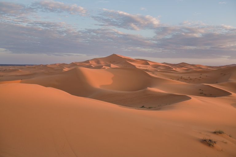 Sahara Desert, sand dunes, Morocco, sunrise, adventure photography and elopements