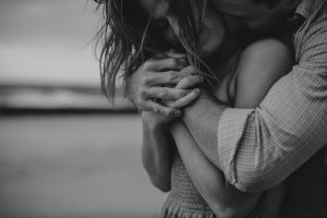 adventure photography and elopements, Wanderlove, couple, Oahu, Hawaii, intimacy