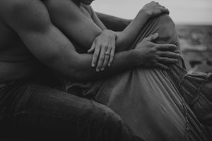 adventure photography and elopements, Wanderlove, couple, Oahu, Hawaii, intimacy