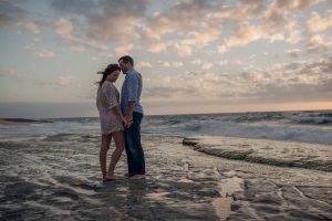 adventure photography and elopements, Wanderlove, couple, Oahu, Hawaii, intimacy